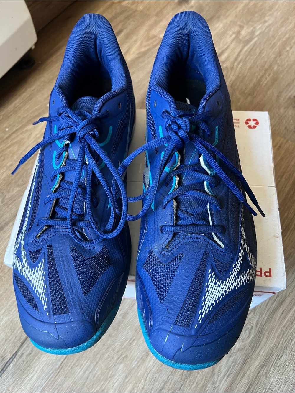 Mizuno Men's Athletic Running Shoes in Blue with Teal Accents size 12